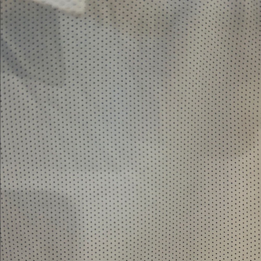 H&M Men's Classic White Button Down Shirt - Picture 3 of 4
